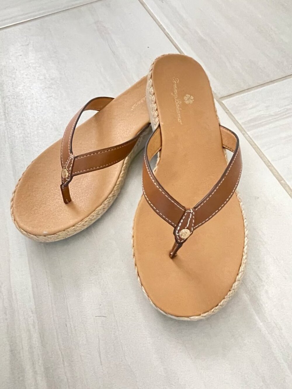 Tommy Bahama Cognac Thomas Thong Slip On Sandals Women's Size 8